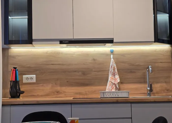 Olive Breeze Drymades * Dhërmi