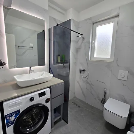 Olive Breeze Drymades * Dhërmi