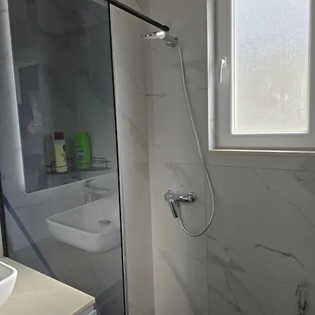 Olive Breeze Drymades