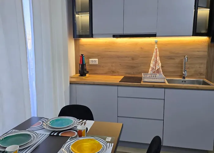 Olive Breeze Drymades * Dhërmi