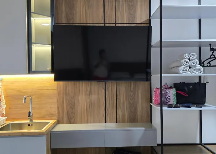 Olive Breeze Drymades