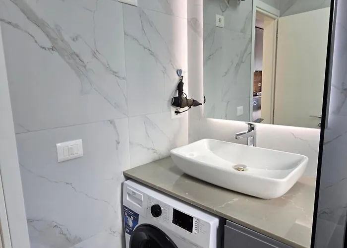 Olive Breeze Drymades * Dhërmi