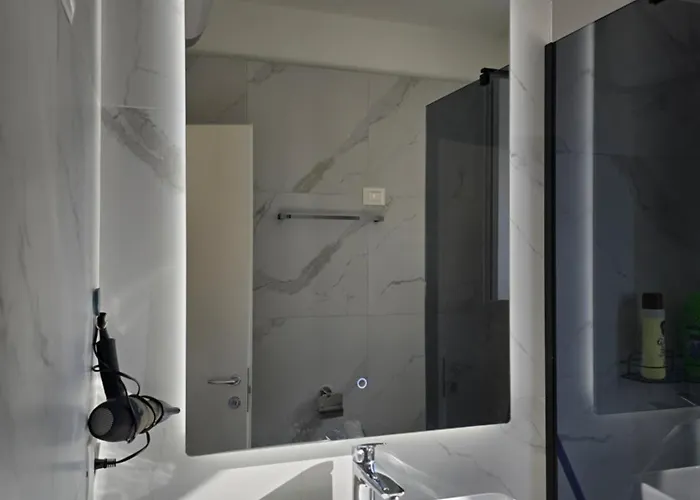 Olive Breeze Drymades *