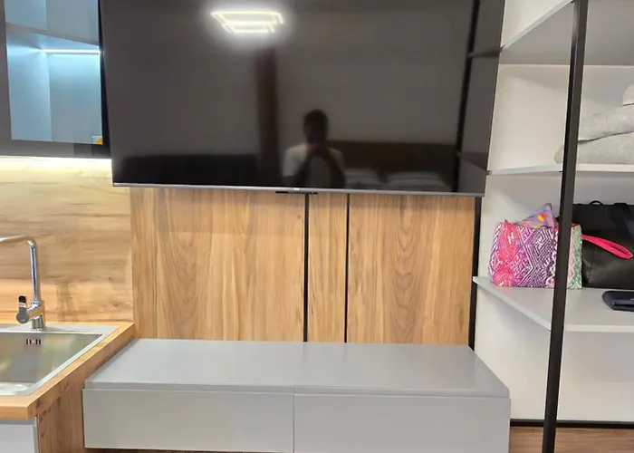 Olive Breeze Drymades Dhërmi